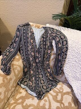 COTTON CANDY Boho Floral Print Long Sleeve Romper in Black and Blush